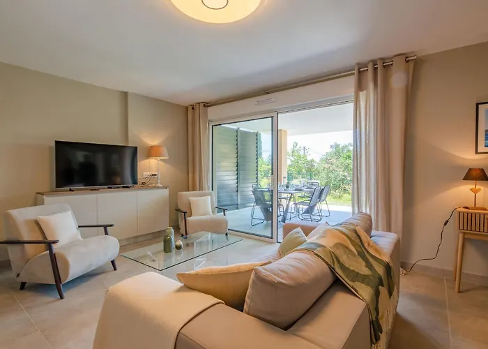 Appartamento Le Clos D'alice-1 By Interhome *
