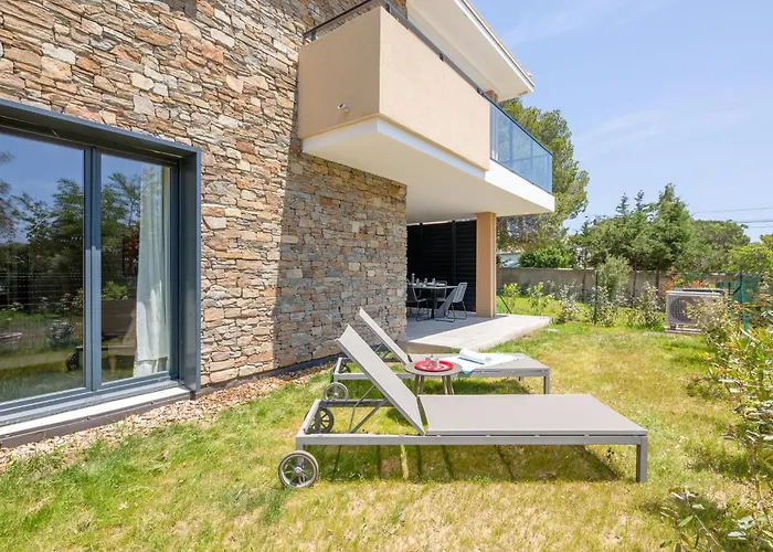 Appartamento Le Clos D'alice-1 By Interhome *